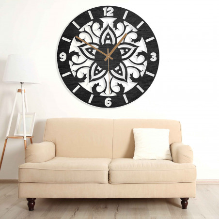 Wanduhr aus Holz mit Mandala-Motiv und geräuschlosem Quarzwerk