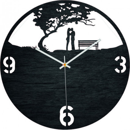 Holzwanduhr „Liebe im Park“