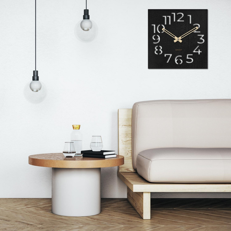 Moderne Wanduhr aus Holz im minimalistischen Design