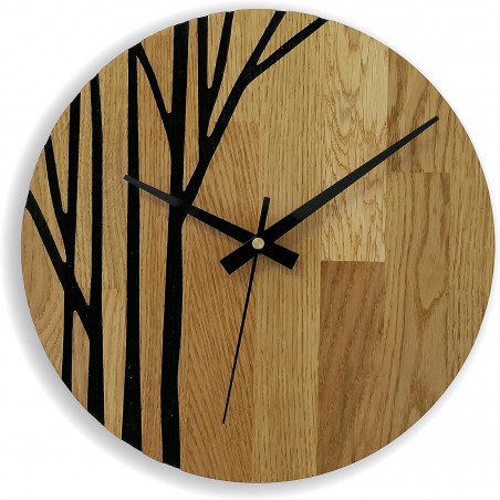 Luxuriöse Wanduhr für das Wohnzimmer aus Naturholz.