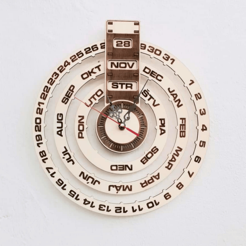 Gravierte Wanduhr, Holzkalender - JOGBELII
