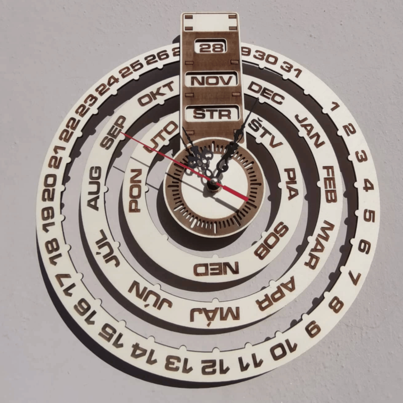 Gravierte Wanduhr, Holzkalender - JOGBELII