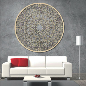 Hölzernes Mandala an der Wand – Dichter