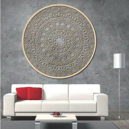 Hölzernes Mandala an der Wand – Dichter