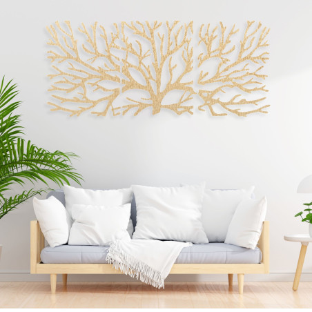 Elegante Wanddekoration aus Holz mit Naturmotiv in einem modernen Interieur