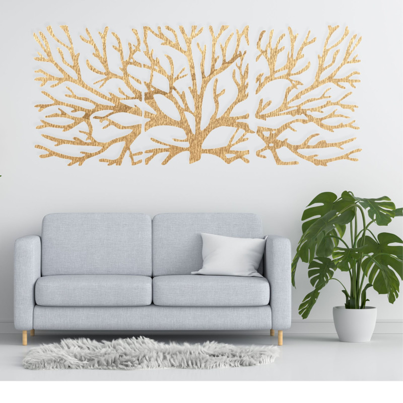 Elegante Wanddekoration aus Holz mit Naturmotiv in einem modernen Interieur