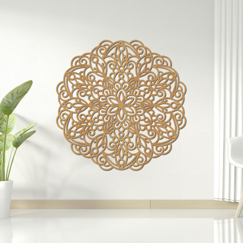 Hölzernes Mandala an der Wand – ein Symbol für Harmonie und Ausgewogenheit
