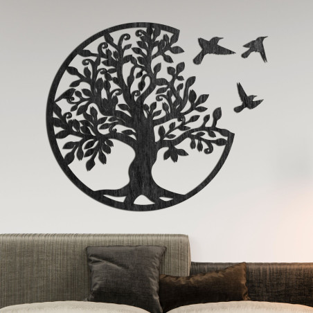 Der Lebensbaum mit fliegenden Vögeln symbolisiert Freiheit, Wachstum und Harmonie der Natur in einem eleganten, modernen Design.
