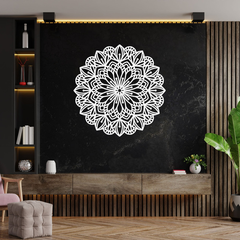 Elegante Wanddekoration – hölzernes Mandala mit harmonischem Design.