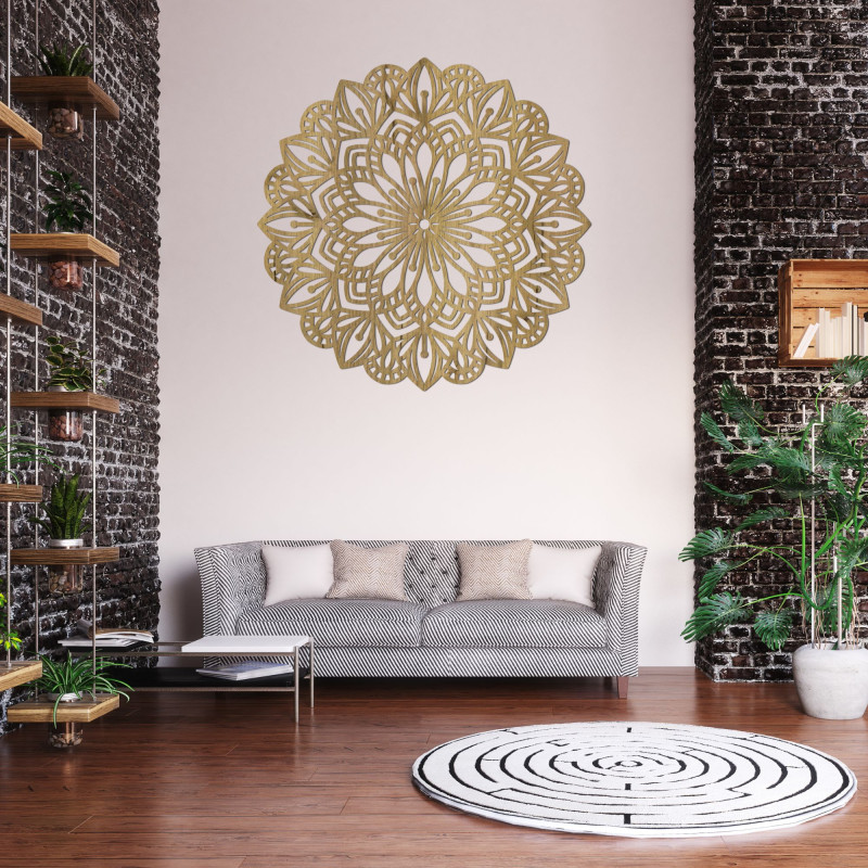 Mandala aus Naturholz mit floralem Motiv, geeignet für Wohn- und Schlafzimmer.