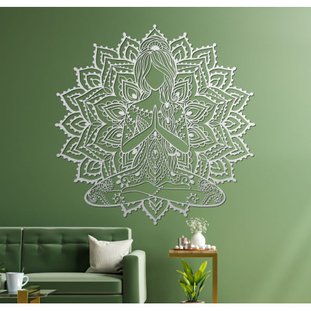 Wanddekoration aus Holz in Form einer dreidimensionalen Mandala-Yoga-Frau – ein Designelement für das Wohnzimmer, das für ein mo