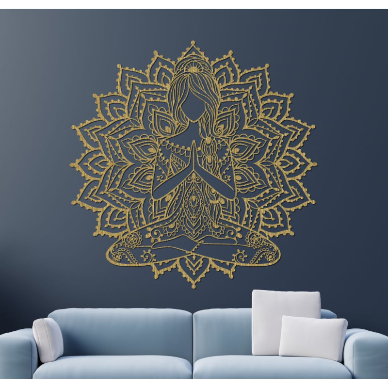 Modernes Holzbild einer Yoga-Frau in einem Mandala - elegante Wanddekoration für einen stilvollen und ruhigen Raum.