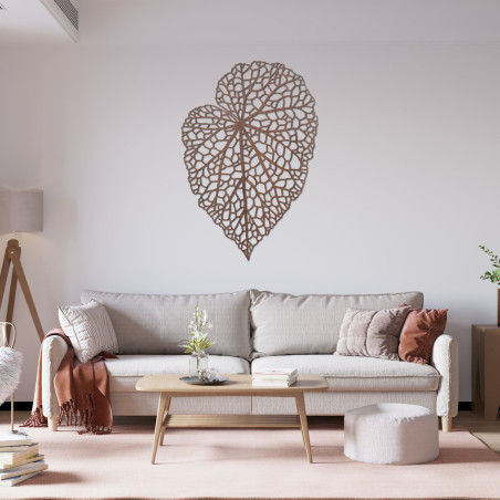 Minimalistisches Holzbild mit Blattdetails