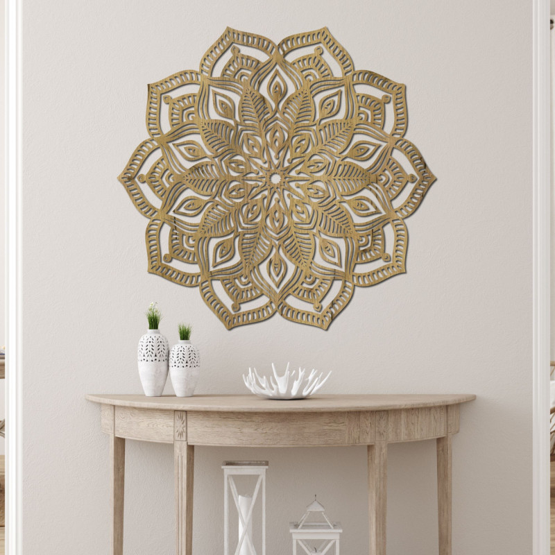 Elegante Holzmandala als luxuriöse Wanddekoration voller Harmonie und Frieden