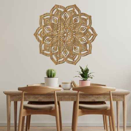 Elegante Holzmandala als luxuriöse Wanddekoration voller Harmonie und Frieden