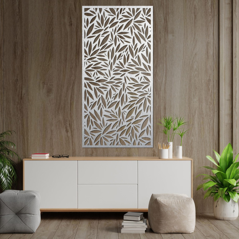 Ein eleganter Baum mit aufwendigen Details aus Ästen und Wurzeln als Symbol der Natur.