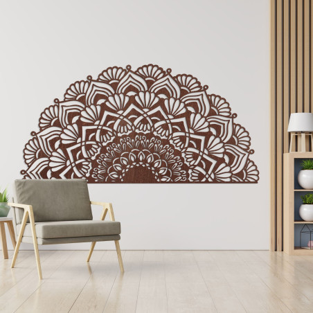 Luxuriöse, halbkreisförmige Mandala aus Holz für ein stilvolles Boho-Interieur.