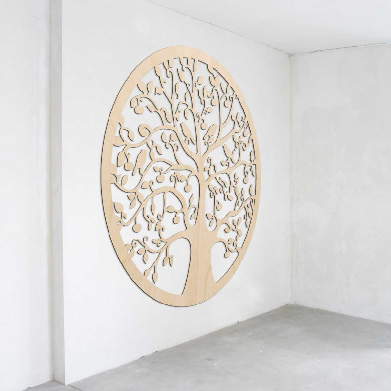 Großer schwarzer Lebensbaum-Wandbehang mit geschnitzten Vogel- und Blattdetails.