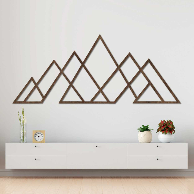Geometrisches Bergmotiv als stilvolles Wandaccessoire