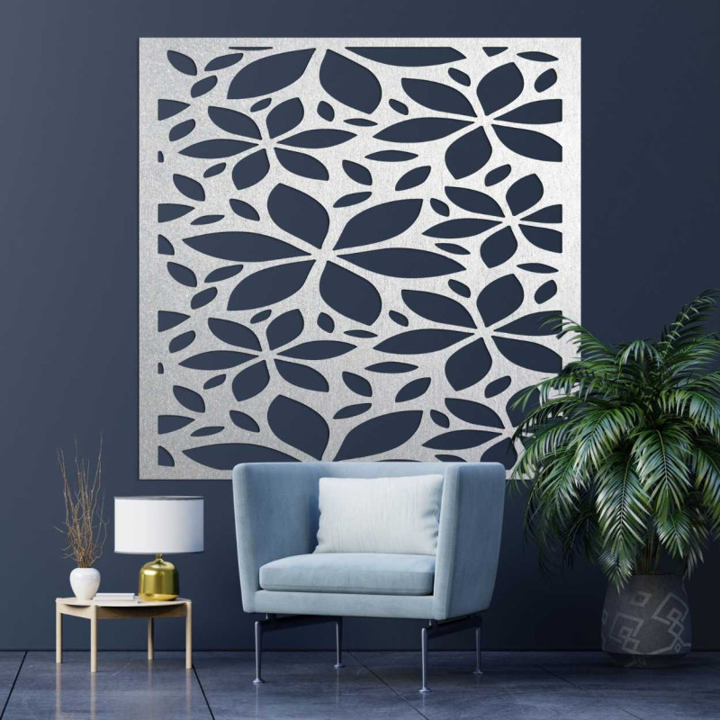 Elegante Wanddekoration mit Naturholzmotiv
