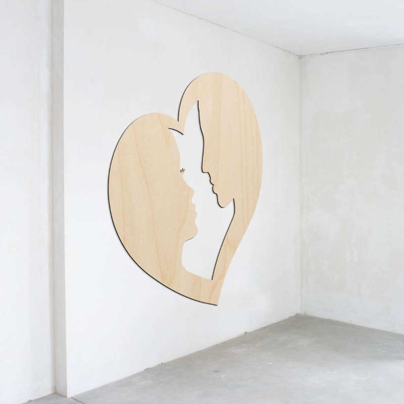 Holzbild an der Wand im Wohnzimmer