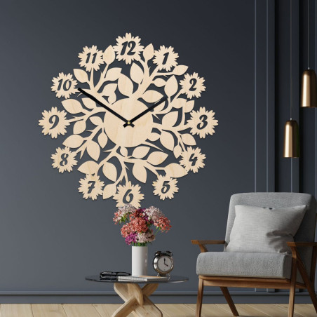 stilvolle Uhr mit Zahlen, Blumen