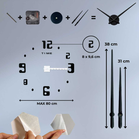 Wanduhr mit der Aufschrift TIME unter der Zahl Zwölf und einem modernen Ziffernstil.