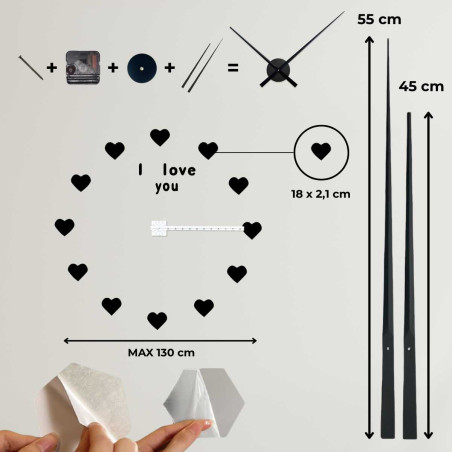 Minimalistische „Ich liebe dich“-Wanduhr mit schwarzen Herzen