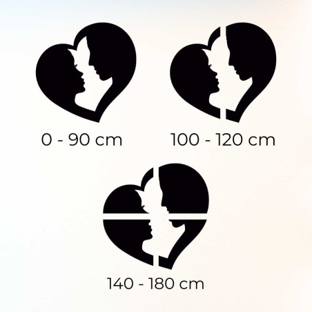 Ein Wanddesign, das die Verbindung zweier Menschen in einer einfachen Herzform darstellt.