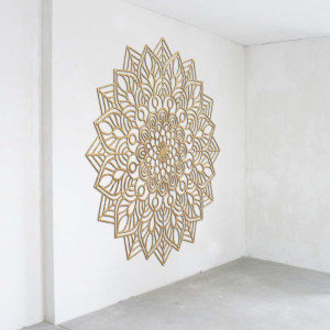 Holzmandala an der Wand – elegante Dekoration