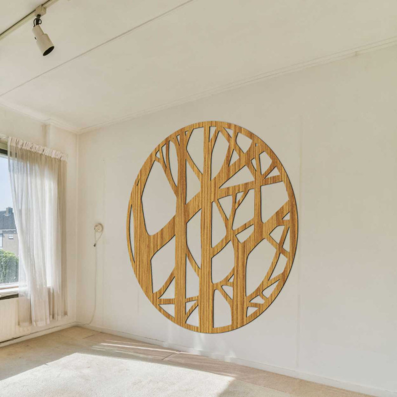 Wohnaccessoire aus Holz mit abstraktem Astmuster