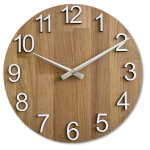 Wanduhr mit gut lesbarem Zifferblatt 2