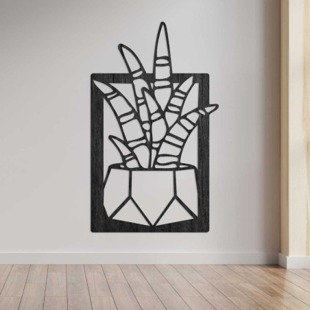 Moderne Wanduhr aus Holz mit schlichtem, minimalistischem Design.