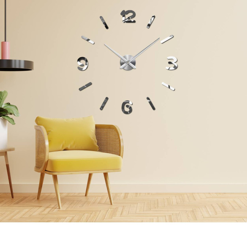 Stilvolle Uhr aus Plexiglas, leise und einfach in jedem Raum zu installieren.
