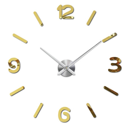 Stilvolle Uhr aus Plexiglas, leise und einfach in jedem Raum zu installieren.