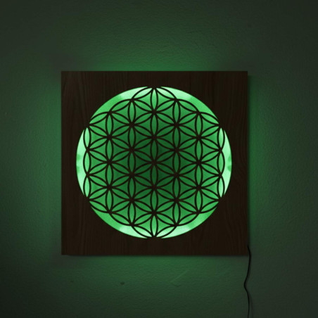 Hinterleuchtetes Holzmandala – Innendekoration, entspannendes Licht und handgeschnitztes Ornament.