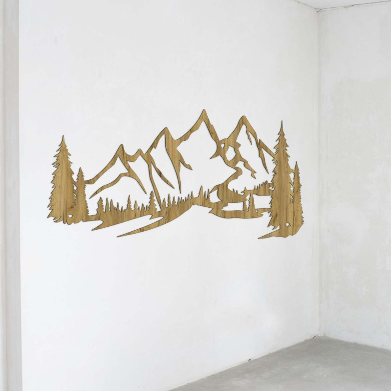 Minimalistisches Holzgemälde mit einer Bergkette und einem Nadelwald