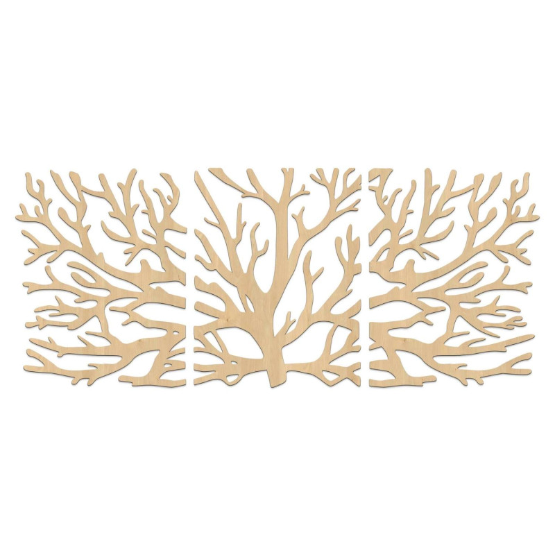 Dreiteiliges Holzbild „Baum des Lebens“ in dunklem Design an der Wand eines modernen Interieurs
