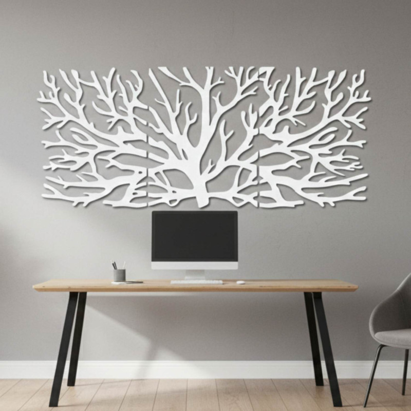 Designer-Holzgemälde „Baum des Lebens“ als dominantes Gestaltungselement des Wohnzimmers