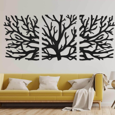 Designer-Holzgemälde „Baum des Lebens“ als dominantes Gestaltungselement des Wohnzimmers