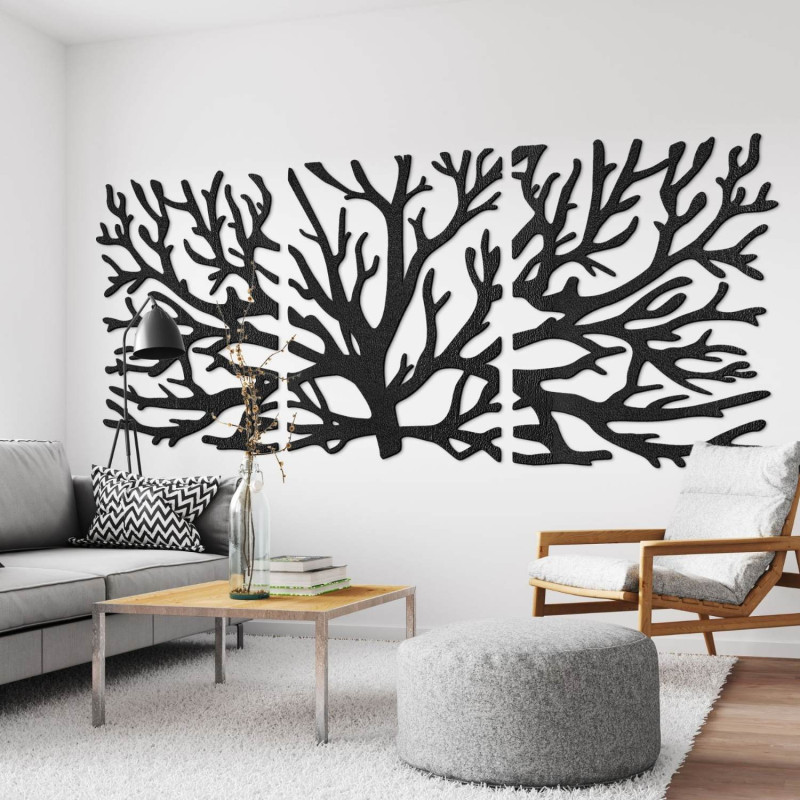 Designer-Holzgemälde „Baum des Lebens“ als dominantes Gestaltungselement des Wohnzimmers