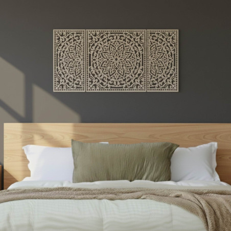 Handgeschnitzte Holzdekorationen bringen Harmonie und Stil.