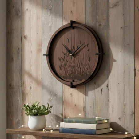 Moderne Wanduhr im minimalistischen Design