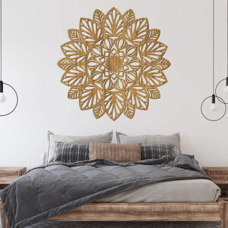 Holzmandala an der Wand | LOTUS