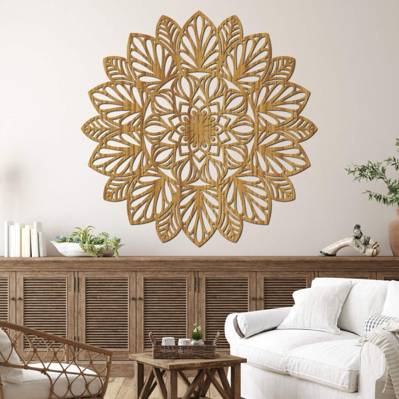 Hölzernes Mandala an der Wand – LOTUS