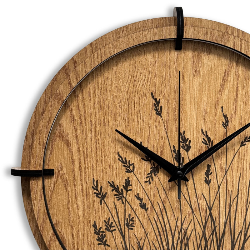 Wanduhr aus Holz, Wiesengras, Eiche