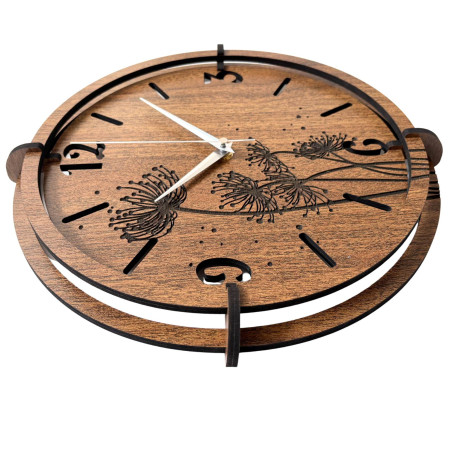 Designeruhr mit geräuschlosem Quarzwerk und silbernen Zeigern