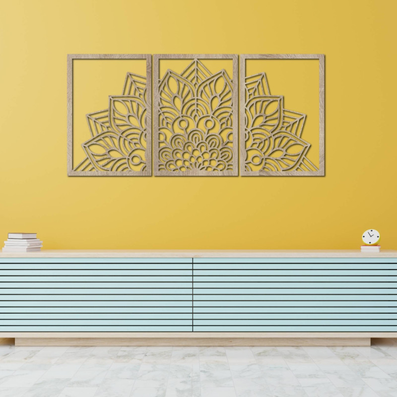 Verschönern Sie Ihre Wände mit einem dreiteiligen Mandala und einer Uhr aus HDF. Eleganz bis ins kleinste Detail.