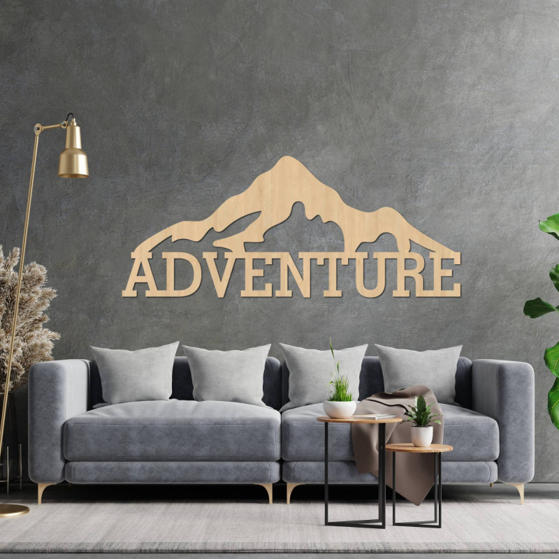 Geschnitztes Holzbild an der Wand des Berges -...