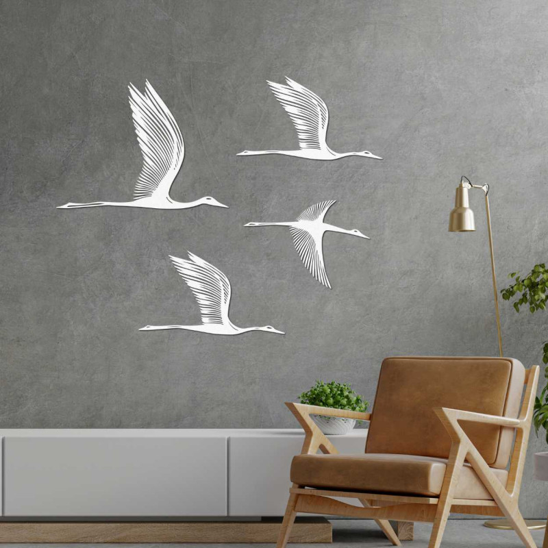 Schwarze, fliegende Vogeldekoration für ein harmonisches Zuhause